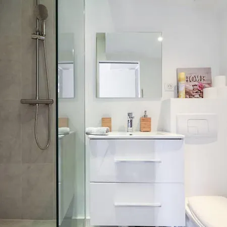 Gilly 4 - F2 Exceptionnel, Vue Mer, Moderne, Climatisation ,vieux-nice Apartment *