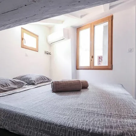 Gilly 4 - F2 Exceptionnel, Vue Mer, Moderne, Climatisation ,vieux-nice *